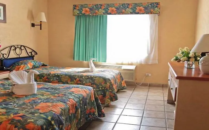 Real Cabos Hotel